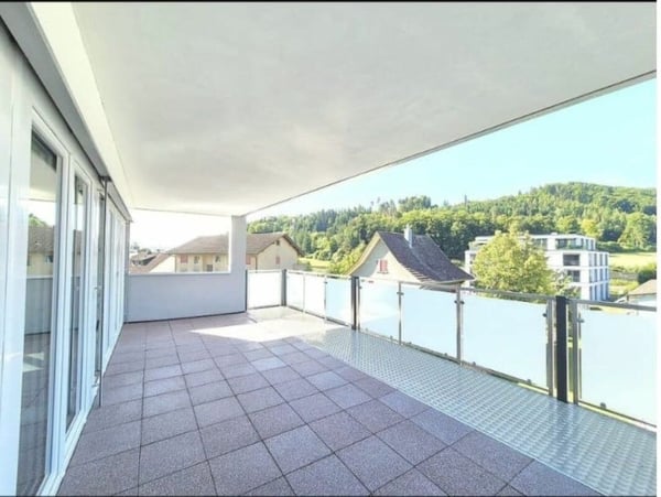 Neubau-Mehrfamilienhaus mit 4 Wohnungen und Einstellhalle - Stockweg 6, Studen BE 3