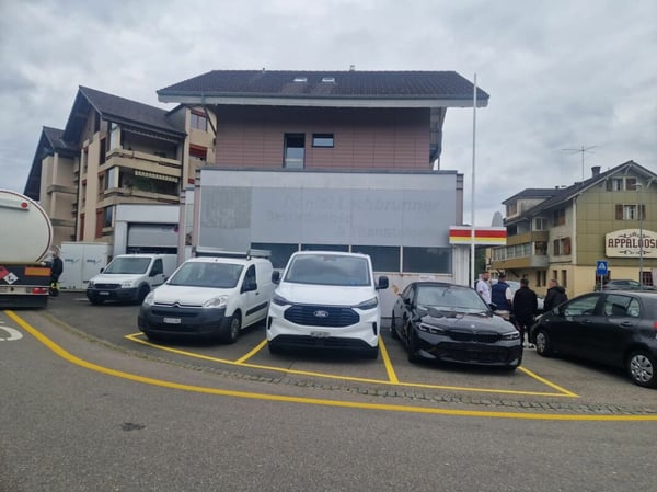 Wohn- und Geschäftshaus mit Gewerbeflächen - Thunstrasse 72, Spiez 2