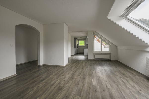 Schöne Dachwohnung mit Aussicht 2