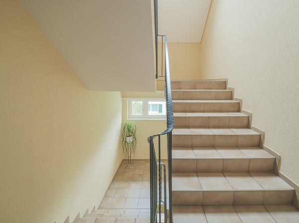 Attraktive 1.5-Zimmerwohnung mit Balkon & Cheminée in 6-Familienhaus in Ramiswil 7