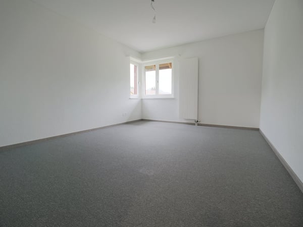 Attraktives 6-Familienhaus mit Einstellhalle – solide Anlageimmobilie in Ramiswil 13
