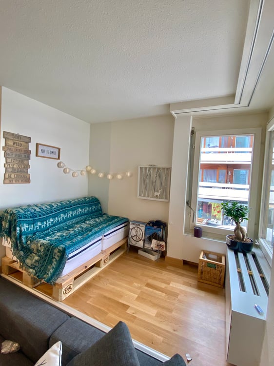 1½ ZI-WOHNUNG IN FLIMS DORF (GR), MÖBLIERT, TEMPORÄR 3