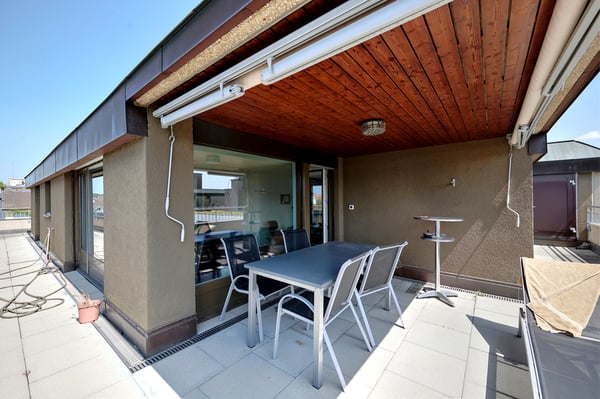 1½ ZIMMER-ATTIKAWOHNUNG IN BERN - LÄNGGASSE, MÖBLIERT, TEMPORÄR 9