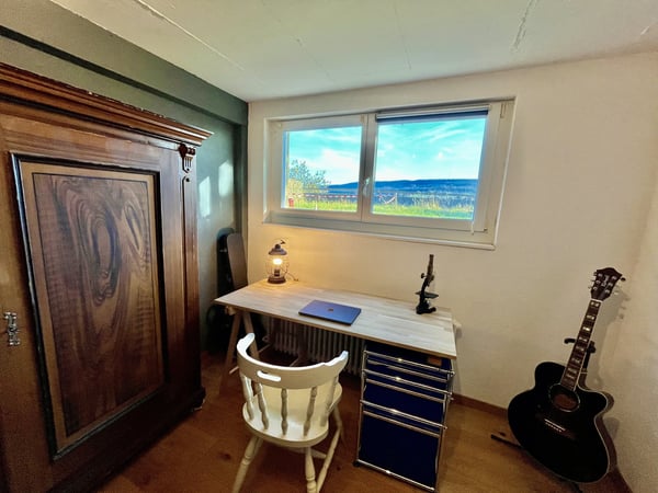 1 ZIMMER-HAUS IN SCHNEISINGEN (AG), MÖBLIERT, TEMPORÄR 10