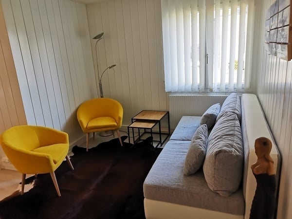 1 ZI-WOHNUNG IN MERLISCHACHEN (SZ), MÖBLIERT, TEMPORÄR 5