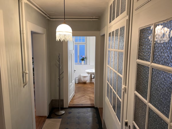 1½ ZI-WOHNUNG IN THUN (BE), MÖBLIERT, TEMPORÄR 4