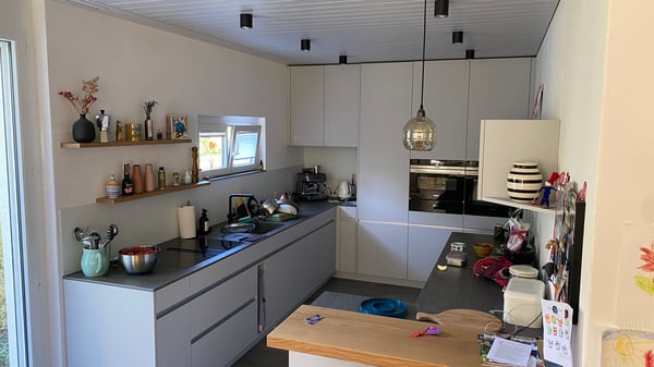 1½ ZI-WOHNUNG IN SCHAFFHAUSEN, MÖBLIERT, TEMPORÄR 2