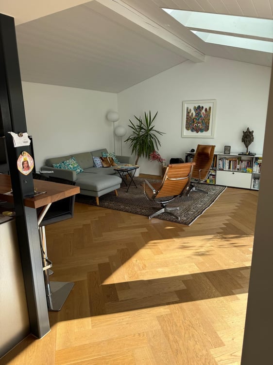 1 ZIMMER-HAUS IN BERN - BÜMPLIZ, MÖBLIERT, TEMPORÄR 1