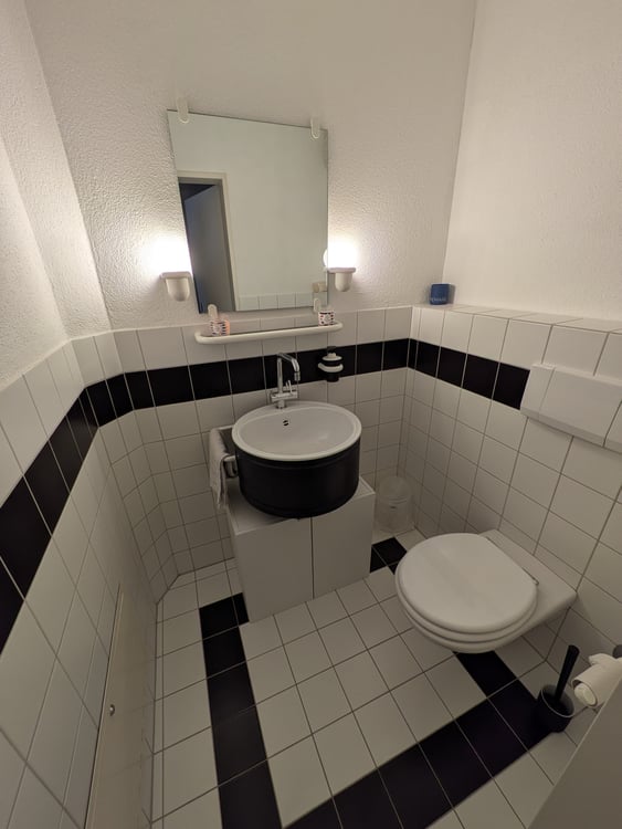 1½ ZI-WOHNUNG IN DÜBENDORF (ZH), MÖBLIERT, TEMPORÄR 6