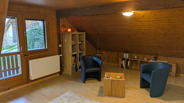 1½ ZIMMER-HAUS IN ROHRBACHGRABEN (BE), MÖBLIERT, TEMPORÄR 7