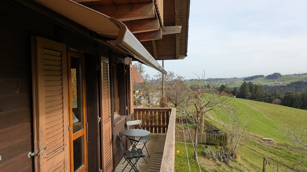 1½ ZIMMER-HAUS IN ROHRBACHGRABEN (BE), MÖBLIERT, TEMPORÄR 10