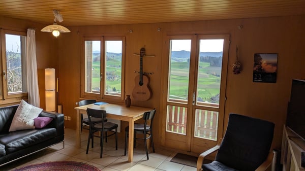 1½ ZIMMER-HAUS IN ROHRBACHGRABEN (BE), MÖBLIERT, TEMPORÄR 2