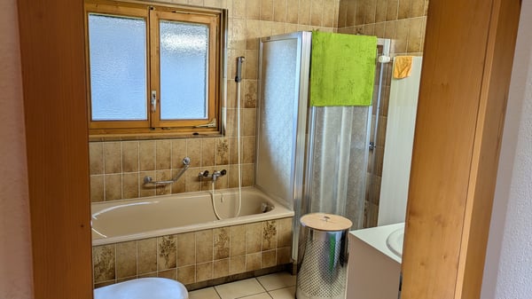 1½ ZIMMER-HAUS IN ROHRBACHGRABEN (BE), MÖBLIERT, TEMPORÄR 6