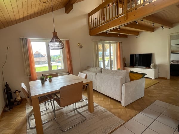 1½ ZI-WOHNUNG IN OPPLIGEN (BE), MÖBLIERT, TEMPORÄR 2