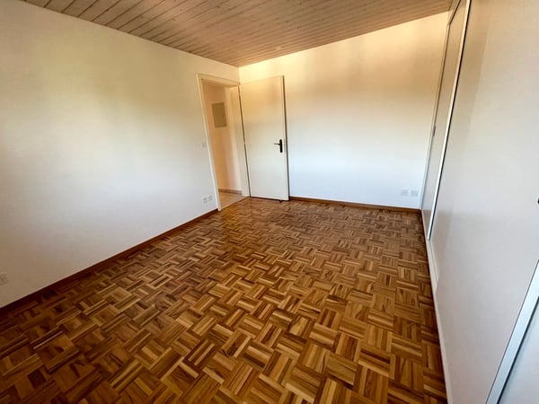 1½ ZI-WOHNUNG IN OPPLIGEN (BE), MÖBLIERT, TEMPORÄR 7