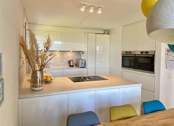 1½ ZIMMER-HAUS IN WIDEN (AG), MÖBLIERT, TEMPORÄR 2