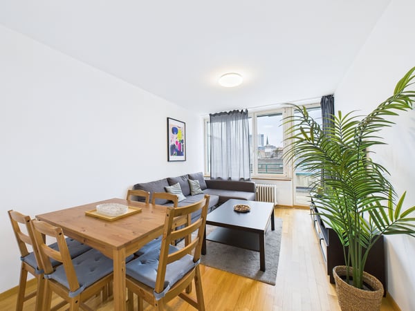 1 ZI-WOHNUNG IN ZÜRICH - KREIS 4 AUSSERSIHL, MÖBLIERT, TEMPORÄR 1