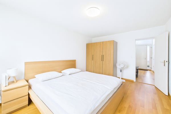 1 ZI-WOHNUNG IN ZÜRICH - KREIS 4 AUSSERSIHL, MÖBLIERT, TEMPORÄR 5