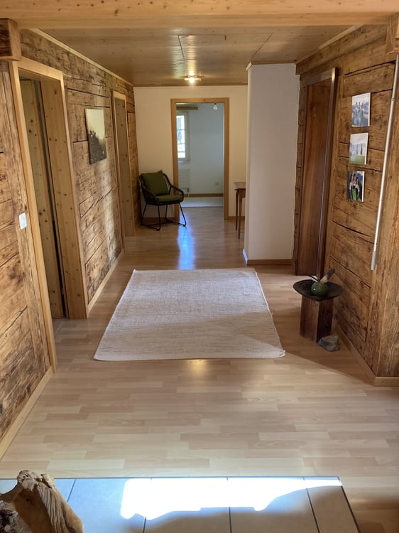 1 ZI-WOHNUNG IN FLÜELI-RANFT (OW), MÖBLIERT, TEMPORÄR 6