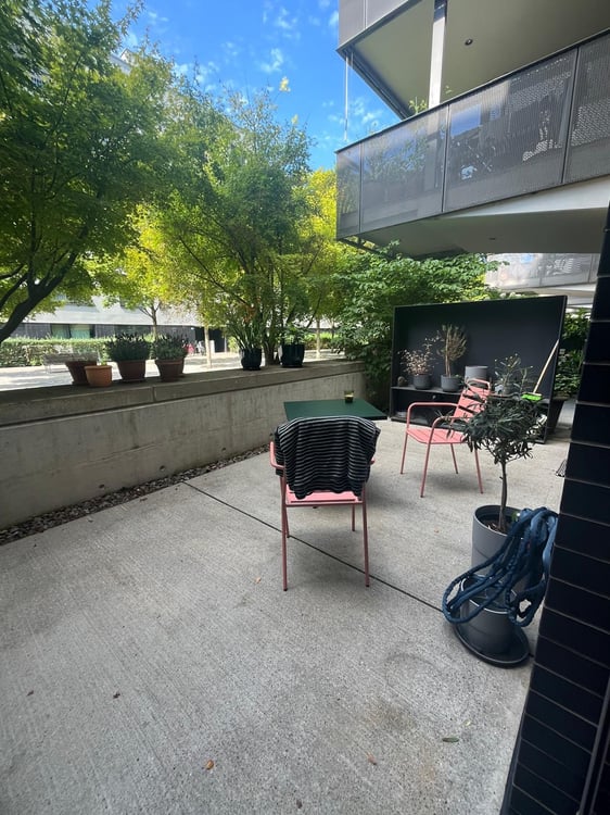 1½ ZI-WOHNUNG IN ZÜRICH - KREIS 3 BINZ, MÖBLIERT, TEMPORÄR 8