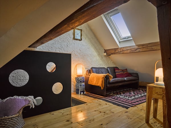 1 ZIMMER-HAUS IN ZÜRICH - KREIS 5 INDUSTRIEQUARTIER, MÖBLIERT, TEMPORÄ 2