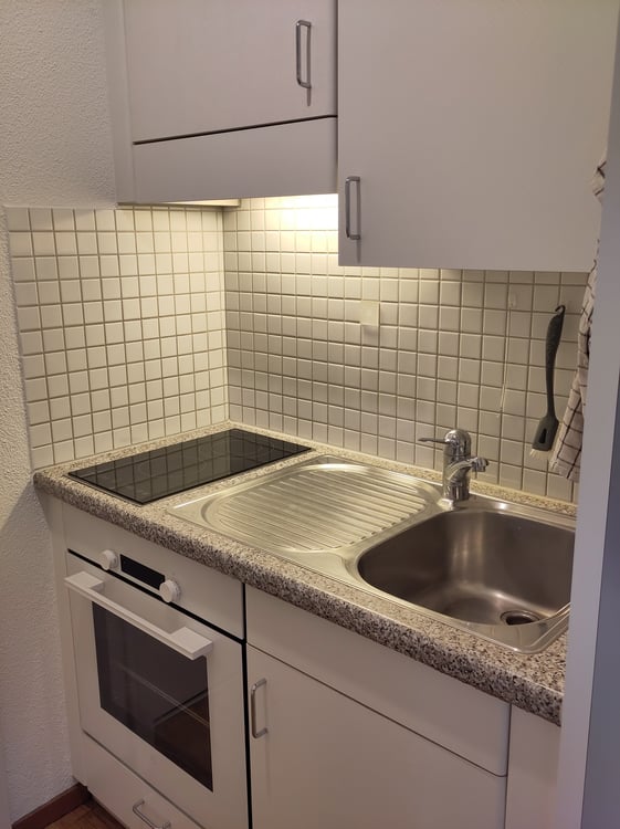 NUR FÜR EINE EINZELPERSON IN BERN, MÖBLIERT, TEMPORÄR 4