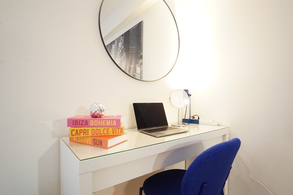 STUDIO IN ZÜRICH - KREIS 4, MÖBLIERT, TEMPORÄR 2