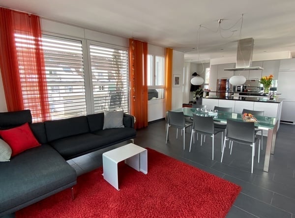 1½ ZIMMER-ATTIKAWOHNUNG IN LIEBEFELD (BE), MÖBLIERT, TEMPORÄR 1