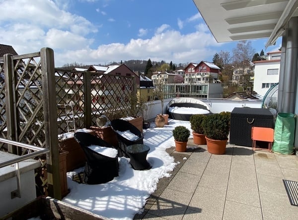 1½ ZIMMER-ATTIKAWOHNUNG IN LIEBEFELD (BE), MÖBLIERT, TEMPORÄR 9