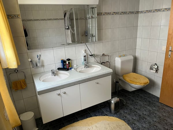 1½ ZIMMER-HAUS IN ZWILLIKON (ZH), MÖBLIERT, TEMPORÄR 8