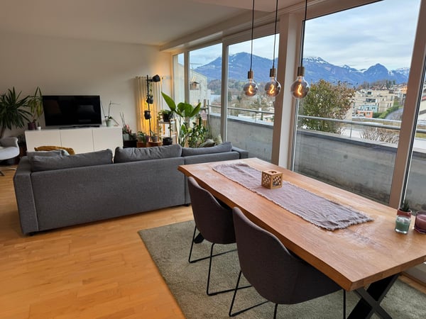 1½ ZIMMER-DACHWOHNUNG IN LUZERN, MÖBLIERT, TEMPORÄR 1