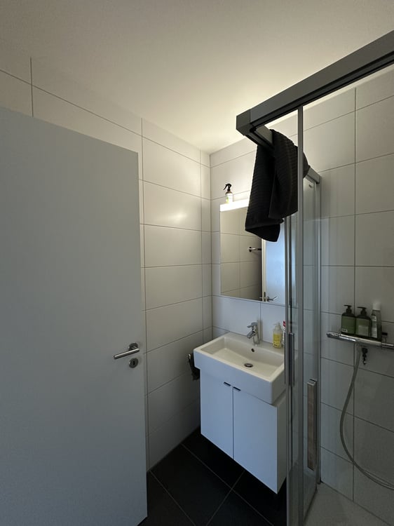 1½ ZI-WOHNUNG IN ALTDORF (UR), MÖBLIERT 4