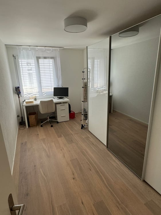 1½ ZI-WOHNUNG IN RICHTERSWIL (ZH), MÖBLIERT, TEMPORÄR 4