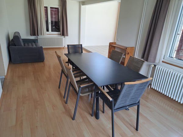 4½ ZIMMER-HAUS IN TÄUFFELEN (BE), MÖBLIERT 9