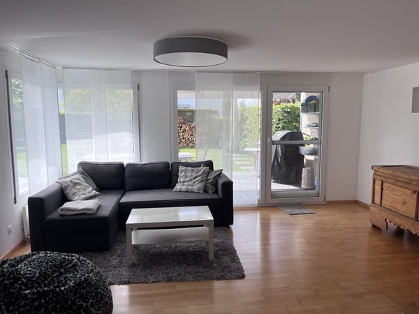 5½ ZIMMER-HAUS IN SCHWARZENBACH (SG), MÖBLIERT, TEMPORÄR 2