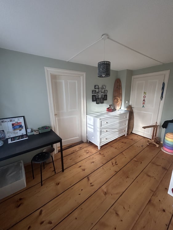 5 ZIMMER-HAUS IN UEBERSTORF (FR), MÖBLIERT, TEMPORÄR 5