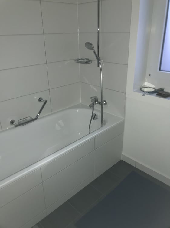 3½ ZIMMER-DACHWOHNUNG IN KERZERS (FR), MÖBLIERT, TEMPORÄR 6