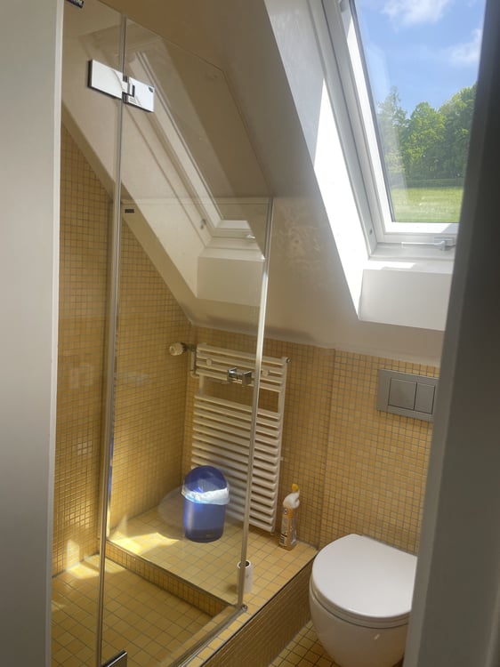 8 ZIMMER-HAUS IN BOLLIGEN (BE), MÖBLIERT, TEMPORÄR 7