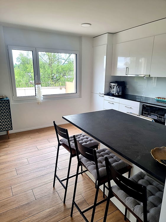 3½ ZIMMER-ATTIKAWOHNUNG IN WEINFELDEN (TG), MÖBLIERT, TEMPORÄR 2