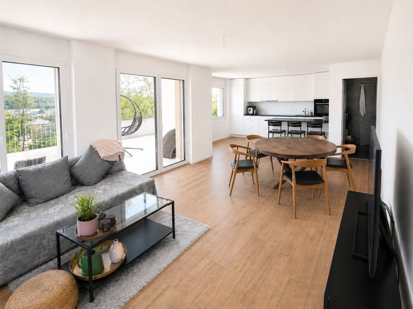 3½ ZIMMER-ATTIKAWOHNUNG IN WEINFELDEN (TG), MÖBLIERT, TEMPORÄR 1