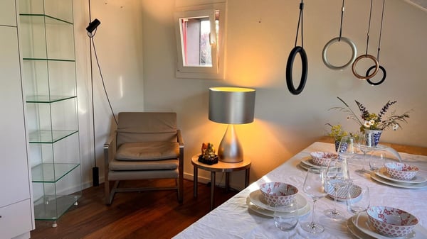 2½ ZIMMER-MAISONETTEWOHNUNG IN UNTERÄGERI (ZG), MÖBLIERT, TEMPORÄR 2