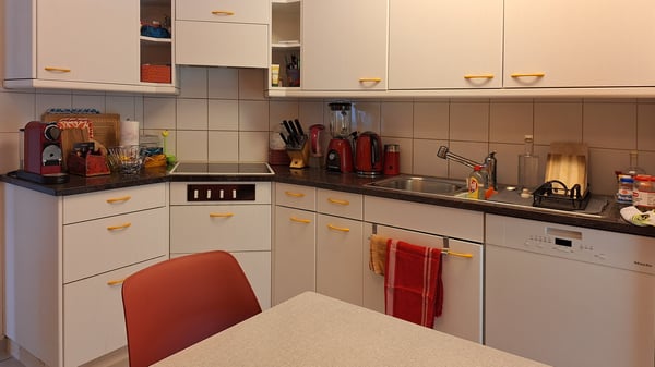 5½ ZIMMER-MAISONETTEWOHNUNG IN SIGGENTHAL STATION (AG), MÖBLIERT, TEMP 6