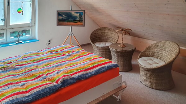 5½ ZIMMER-MAISONETTEWOHNUNG IN SIGGENTHAL STATION (AG), MÖBLIERT, TEMP 5