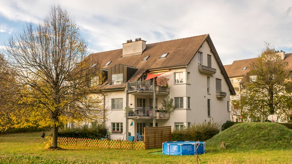 5½ ZIMMER-MAISONETTEWOHNUNG IN SIGGENTHAL STATION (AG), MÖBLIERT, TEMP 10