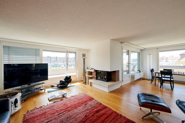 2½ ZIMMER-ATTIKAWOHNUNG IN BERN - LÄNGGASSE, MÖBLIERT, TEMPORÄR 1