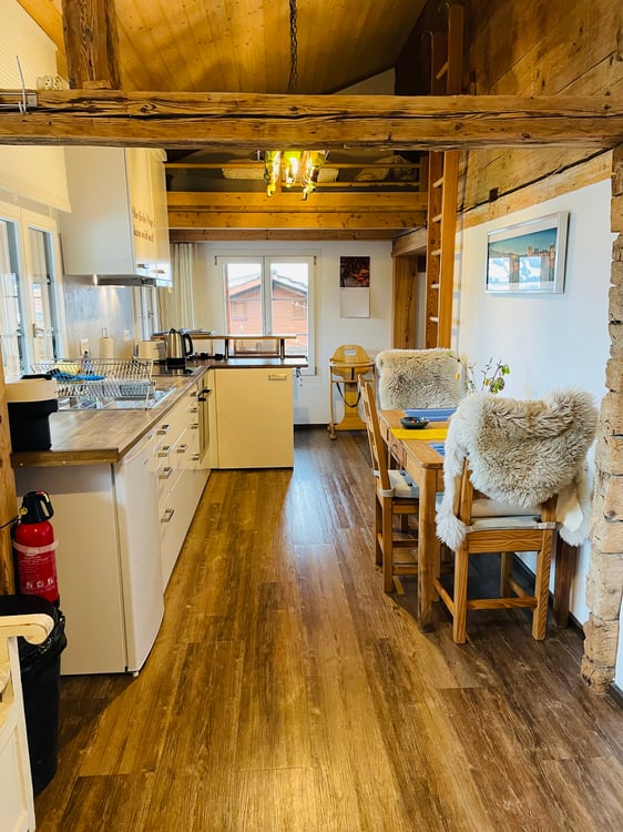 1½ ZI-WOHNUNG IN AESCHLEN OB GUNTEN (BE), MÖBLIERT, TEMPORÄR 3