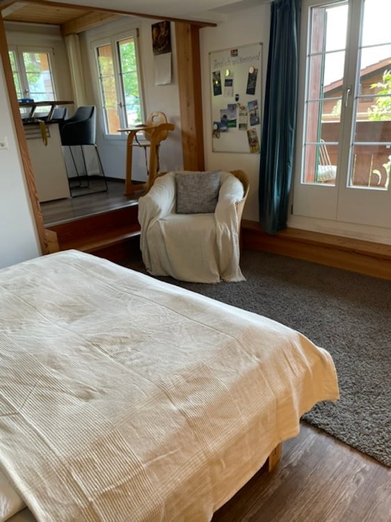 1½ ZI-WOHNUNG IN AESCHLEN OB GUNTEN (BE), MÖBLIERT, TEMPORÄR 5