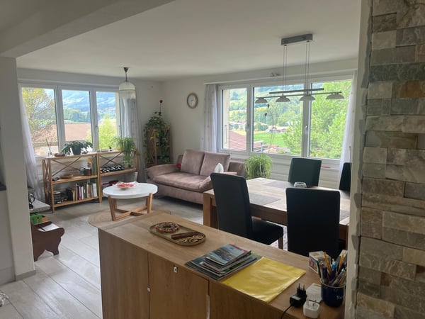 3 ZI-WOHNUNG IN REICHENBACH IM KANDERTAL (BE), MÖBLIERT, TEMPORÄR 1