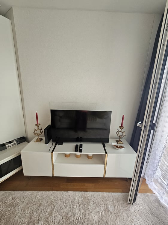 1 ZI-WOHNUNG IN USTER (ZH), MÖBLIERT, TEMPORÄR 2