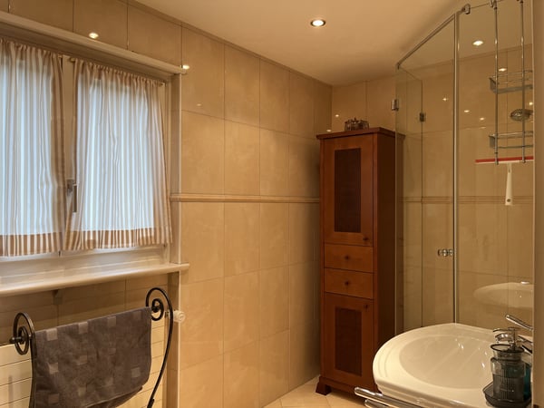 5½ ZIMMER-HAUS IN UNTERENGSTRINGEN (ZH), MÖBLIERT, TEMPORÄR 7